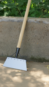 Heavy Duty Floor Scraper