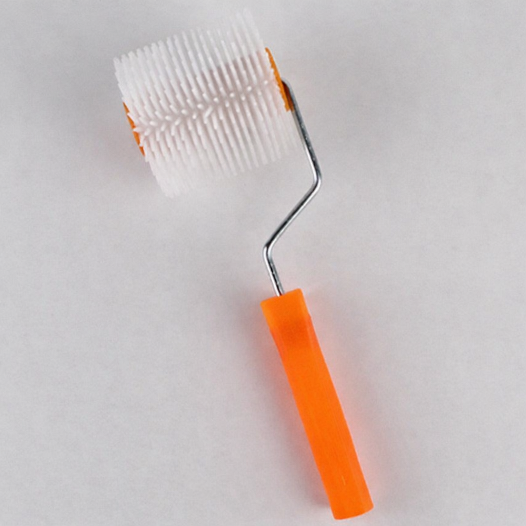 4-Inch (100mm) Spike Roller with 20mm Spikes and Handle